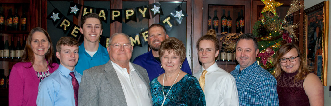 新闻中的铅是马文退休